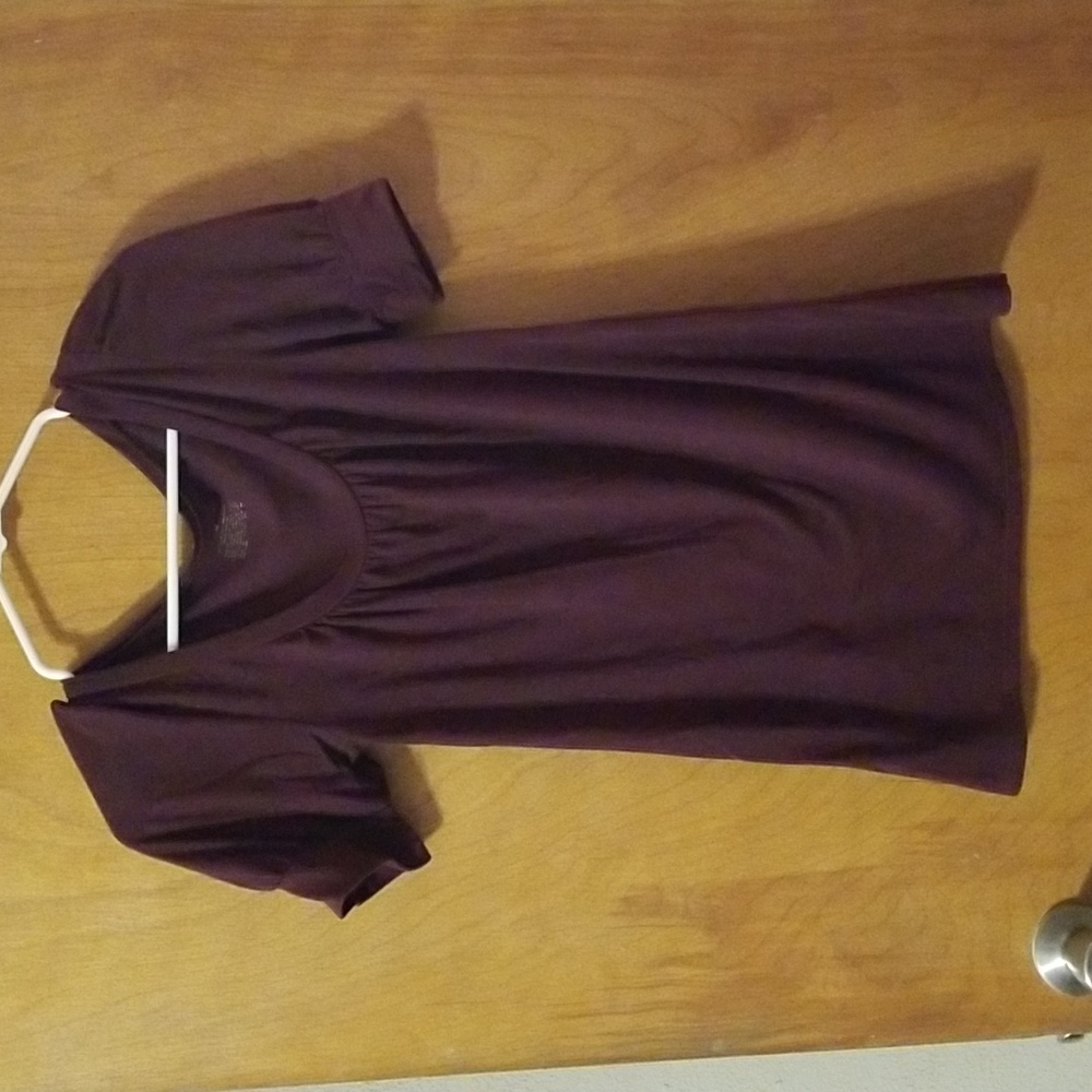 Short Sleeve Top Size Medium: B